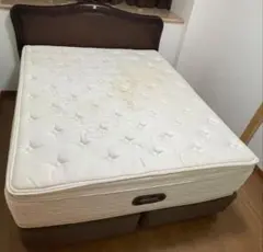 シモンズ　カスタムロイヤル　クイーンサイズ　ボックススプリング、ヘッド付き