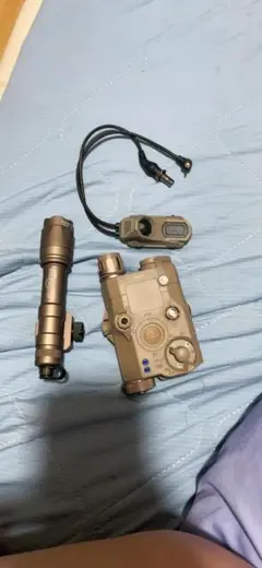 PEQ15 DE レッド&M600C SFマーキング AXONスイッチセット - メルカリ
