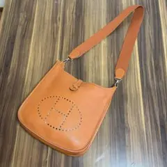⭐️美品⭐️HERMES エルメス バッグ エヴリン2 ゴールド ▢J刻印のサムネイル