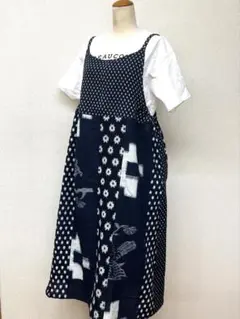 古布リメイク　型染、絵絣、縞木綿、雪ん子絣、藍無地からフ―ド付きのロングコート 藍染 雪ん子絣 襤褸着物 リメイク・アート素材にも最適な古布