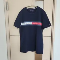TOMMY HILFIGER ネイビー Tシャツ Mサイズ