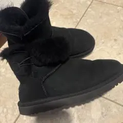 UGG 黒 ファー付きショートブーツ