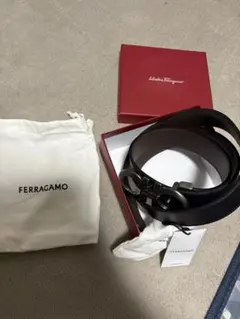 FERRAGAMO ブラック ベルト 保存袋・箱付き - メルカリ