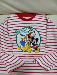 ディズニーのボーダーTシャツ（しまむらで購入）と長袖Tシャツ（バースデーで購入）