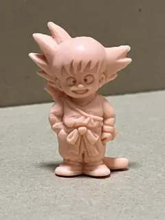 ドラゴンボール 孫悟空 幼少期 消しゴムフィギュア シルバー - メルカリ