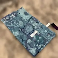 新品 大判　リバティハンカチ