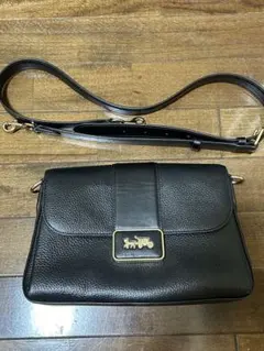COACH ショルダーバッグ ブラック レザー