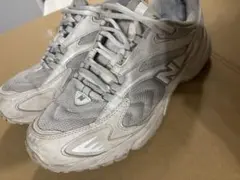New Balance 725ホワイト/グレー　スニーカー　箱付き