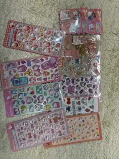 ボンボンドロップシール2つ　ハローキティ シールセット かわいいキャラクター