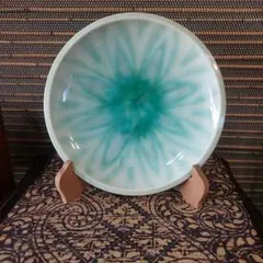 辻輝子⭐女流陶芸家⭐飾り皿⭐グリーングラデーション⭐直径24.5cm