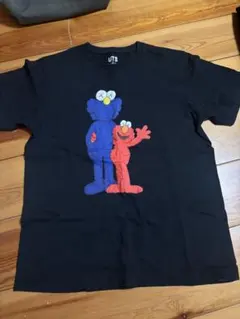 セサミストリート×KAWS コラボ UNIQLO Tシャツ2枚セット Mサイズ