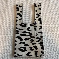 ニットトートバッグ　モノトーンレオパード