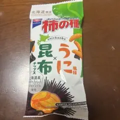 北海道限定　亀田の柿の種 うに風味×昆布チップスのサムネイル