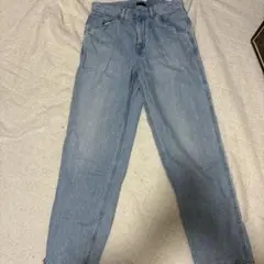 UNIQLO ライトブルー ストレートデニム