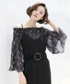 LOWRYS FARM シャーリングブラウスフレンチスリーブ ブラック - メルカリ