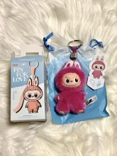 POPMART PIN FOR LOVE ラブブインシャルQ