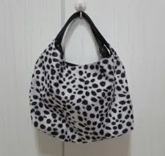 ファー風白地黒斑点ショルダーバッグ