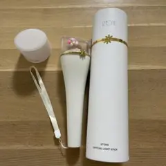 IZ*ONE OFFICIAL LIGHT STICK ペンライト（G1520） - メルカリ