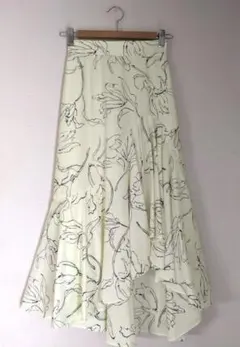 新品レディアゼルREDYAZEL黄色花柄アシンメトリーヘムロングフレアスカートFのサムネイル