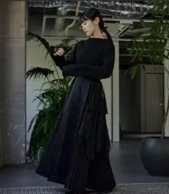 Yukko×Ezick Asymmetry tiered ベロアキルトスカートのサムネイル