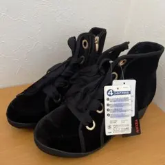 (新品) 左右サイズ違い CLOSSHIあったかスニーカー