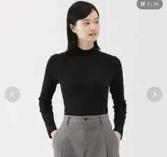 無印良品　ハイネック　長袖Tシャツ