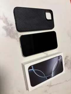 Apple iPhone 16 Pro max 本体 ケース付き