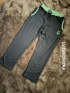 Luz e Sombra ルースイソンブラ　ジャージパンツ ブラック/グリーン