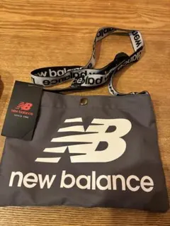 New Balance サコッシュバッグ グレー