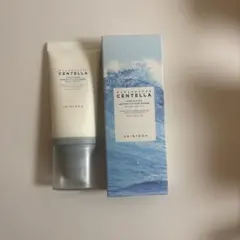 SKIN1004 Hyalu-Cica Water-Fit Sun Serumのサムネイル