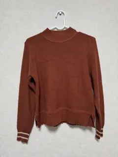 ブラウンリブ編みニット長袖