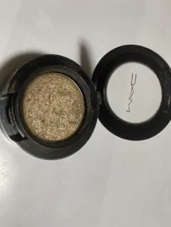 M・A・C スモール アイシャドウ