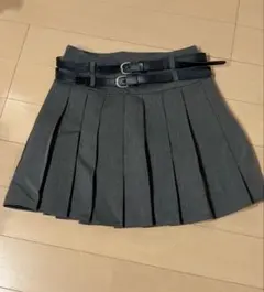 グレー Mサイズ プリーツスカート ダブルベルト付き インパン付