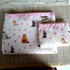 MAQUIA4月号付録　Lesportsac 猫と桜のポーチセット