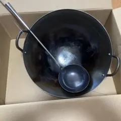 中華鍋　鉄製　３３cm お玉付きのサムネイル