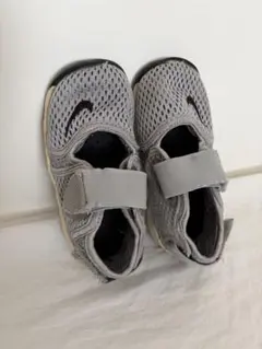 リトルリフト　ナイキ　グレー