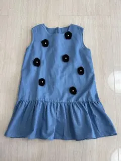 【petit main 】デニムブルー フリル付きワンピース　お花　パール