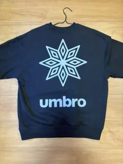 umbra ロゴ 黒トレーナーのサムネイル