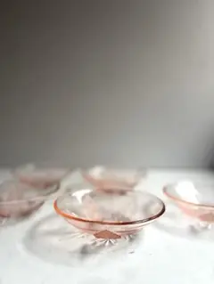 【希少】潮工房　レースガラス　小皿　ピンク 希少】潮工房 レースガラス 小皿 ピンク - メルカリ