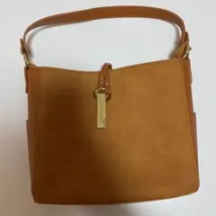 コムサ　バック