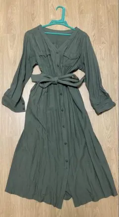 スローブイエナ　オリーブグリーン カーキ　シャツワンピース　長袖