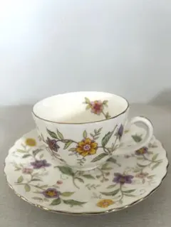 花柄ティーカップ・ソーサー2個セット