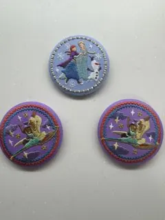 ディズニー　刺繍缶バッジ　アナ雪　アラジン