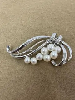 MIKIMOTO あこや真珠 パール ブローチ コサージュ SV 6粒 テリ強