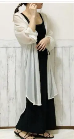 新品タグ付きGU シアーシャツワンピース 長袖