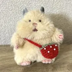 ぬい服 ポシェット ショルダー いちご ハンドメイド 毛糸 かぎ針 はむにぎり