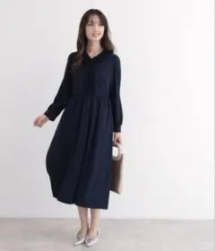 スーナウーナ　ワンピース　 40 未使用に近い 美品 紺色