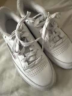 お値下げしました！Reebok クラシックスニーカー ホワイト