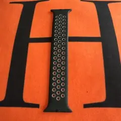 Apple Watch バンド ブラック穴あきデザイン