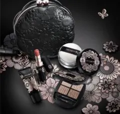 コスメデコルテ クリスマスコフレ2025 エターナル ブルーム コレクション